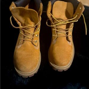 Junior size 4 Timberland boots.